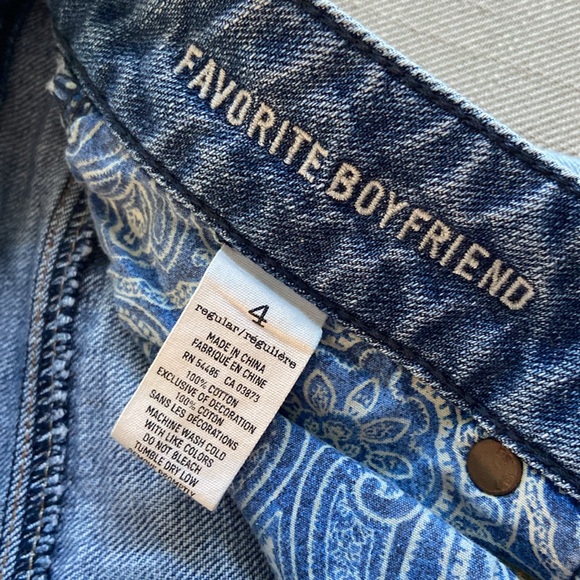 American Eagle size 4 Regular Favourite Boyfriend Jeans - Picture 4 of 4